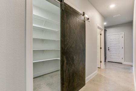 New construction Single-Family house 200 Sarra Ln, Poolville, TX 76487 plan Abrams - image 11