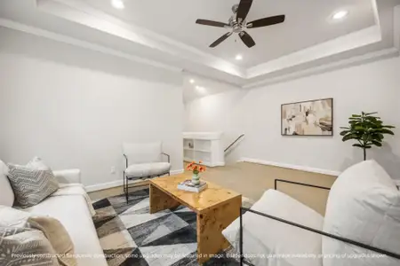 New construction Single-Family house 5527 Katy Fwy, Houston, TX 77007 - image 9