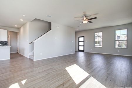 New construction Single-Family house 10521 Briceway Clb, San Antonio, TX 78254 The Murray K- photo 41 41