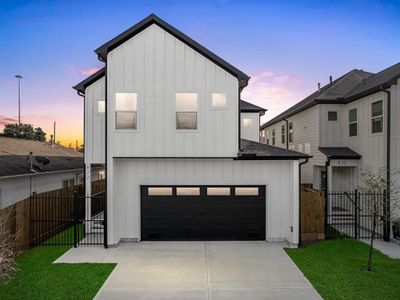 New construction Single-Family house 822 E 32Nd 1/2 Street, Houston, TX 77022 - photo 0