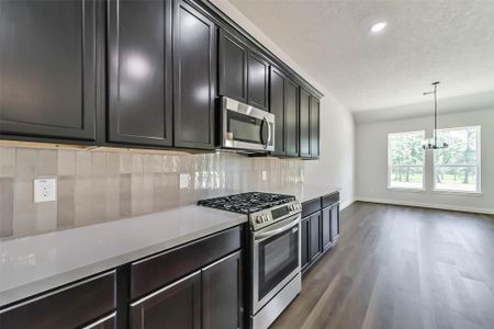 New construction Single-Family house 5326 Camp Creek Rd, Baytown, TX 77523 - image 11