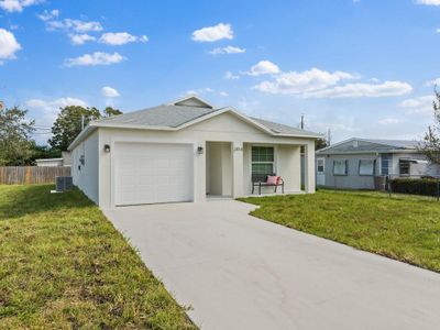 New construction Single-Family house 2414 Se 1St Ave, Vero Beach, FL 32962 null- photo 1 1