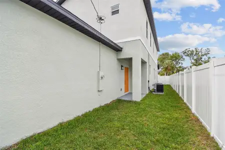 New construction Townhouse house 3457 17Th Ave S, St. Petersburg, FL 33711 - image