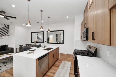 New construction Single-Family house 3537 Amos St, Houston, TX 77021 - image 11