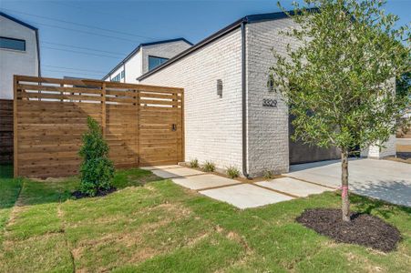 New construction Single-Family house 3329 Walchard Court, Dallas, TX 75229 - photo 0