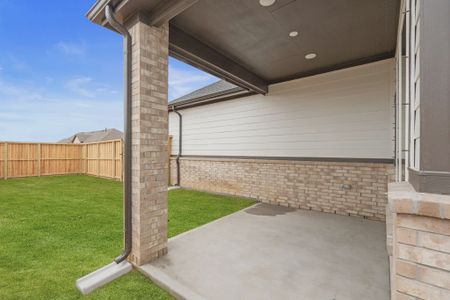 New construction Single-Family house 11902 Perch Dr, Mont Belvieu, TX 77523 plan Oakmont - image
