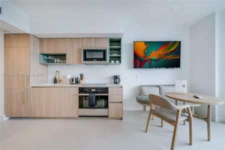 New construction Condo house 159 Ne 6Th St, Unit 4212, Miami, FL 33132 - image 8