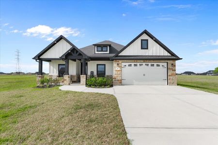 New construction Single-Family house 447 Sunset Trl, Angleton, TX 77515 - image