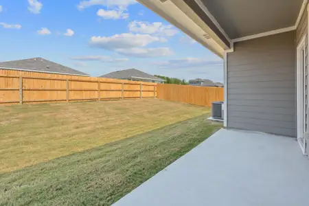 New construction Single-Family house 224 Kickapoo Ln, Kyle, TX 78640 plan The Easton II - image