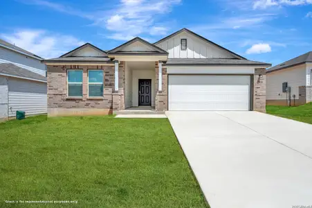 New construction Single-Family house 1016 Amber Lk, Seguin, TX 78155 plan Esparanza - image