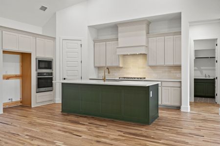 New construction Single-Family house 1012 Ranch Blvd, Aledo, TX 76008 plan Camden - image 7