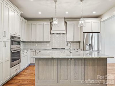 New construction Single-Family house 16 Ashe Park Cir, Asheville, NC 28806 - image