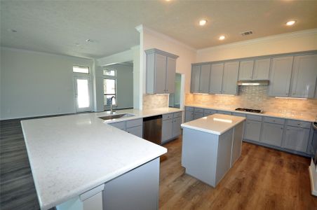 New construction Single-Family house 2114 Amistaqd Rd, League City, TX 77539 - image 7