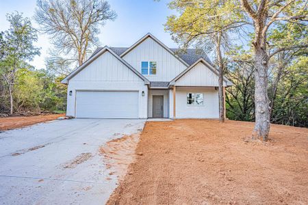 New construction Single-Family house 2212 Navasota Street, Granbury, TX 76048 - photo 1 1