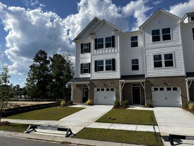 New construction Townhouse house 9410 Sun Fountain Dr, Summerville, SC 29485 Kiawah Homeplan- photo 0 0