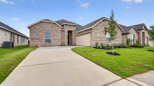 New construction Single-Family house 3325 Seaside St, Grand Prairie, TX 76065 - image