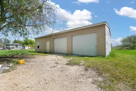New construction Single-Family house 5808 Martin Creek Dr, Joshua, TX 76058 - image