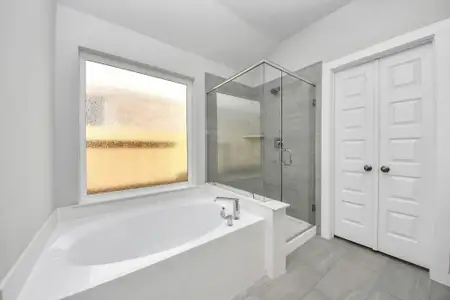 New construction Single-Family house 24526 Bradbury Woods Dr, Spring, TX 77373 plan 210 - image 13