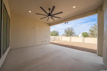 New construction Single-Family house 2032 Toscano Wy, Kerrville, TX 78028 - image 3