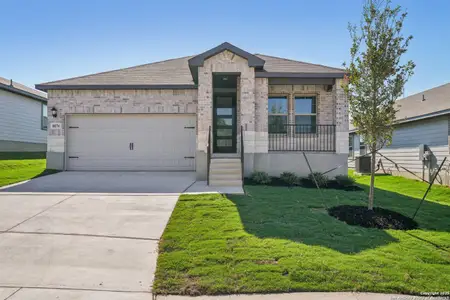 New construction Single-Family house 10274 King Robert, San Antonio, TX 78239 plan The Briscoe (820) - image