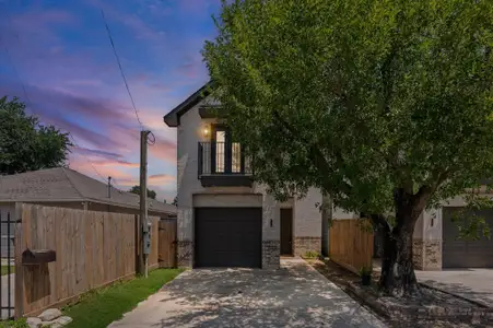 New construction Single-Family house 7325 Market St, Houston, TX 77020 - image