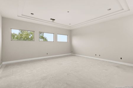 New construction Single-Family house 429 Eider Cv, Spring Branch, TX 78070 - image 7