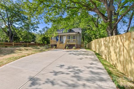 New construction Single-Family house 805 Hunter St, York, SC 29745 - image