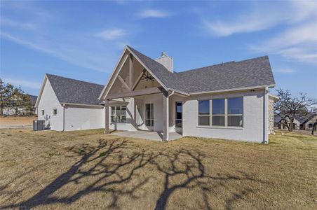 New construction Single-Family house 9012 Valley Oak Ct, Springtown, TX 76082 - image 19