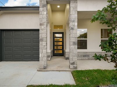 New construction Single-Family house 114 Huerta St, San Antonio, TX 78207 - photo 0