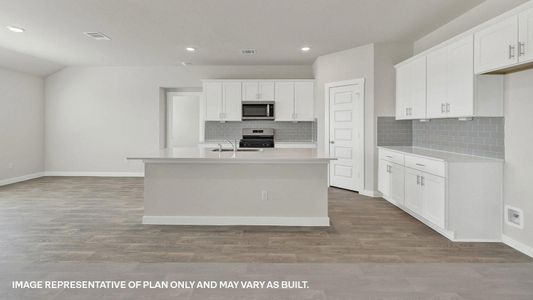 New construction Single-Family house 700 Radley Rd, Lockhart, TX 78644 The Courtland- photo 17 17