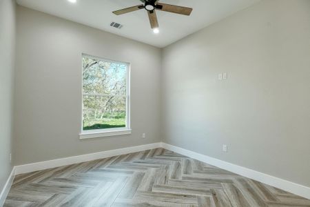 New construction Single-Family house 121 Waimalu Ct, Bastrop, TX 78602 null- photo 12 12