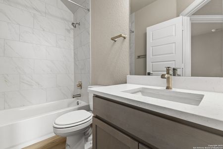 New construction Single-Family house 130 Gallant Fox Dr, Castroville, TX 78009 plan Plan 2632 - image 13