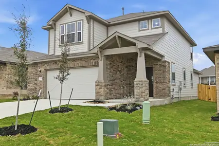 New construction Single-Family house 2318 Croaker Crk, San Antonio, TX 78245 plan Hunters Ranch 1950 - image