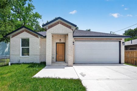 New construction Single-Family house 130 E Melville Dr, Crosby, TX 77532 - image