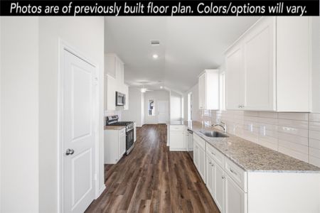 New construction Single-Family house 18728 Loom Dr, Montgomery, TX 77306 plan Bluebonnet - image 7