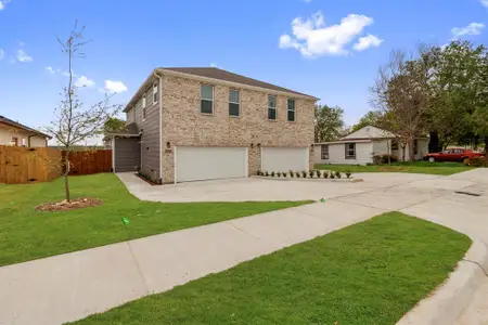 New construction Townhouse house 1705 Belzise, Fort Worth, TX 76014 - photo 0