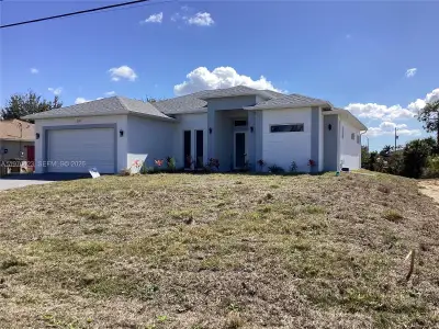New construction Single-Family house 1120 32Nd Ln, Cape Coral, FL 33990 - image