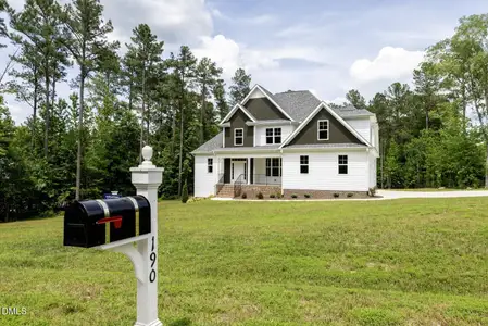 New construction Single-Family house 190 Whistlers Cv, Louisburg, NC 27549 - image