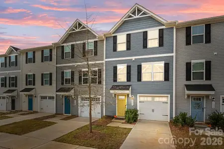 New construction Townhouse house 3044 Fiddlewood St, Charlotte, NC 28214 - image