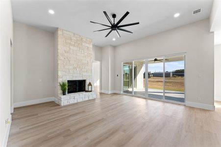 New construction Single-Family house 3415 Olympia Fields Dr, Burleson, TX 76028 - image 20