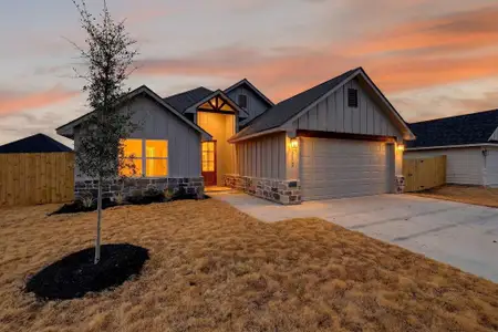 New construction Single-Family house 212 Orchard Cv, Snook, TX 77878 - image