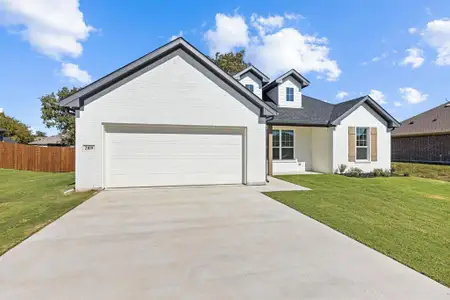 New construction Single-Family house 2109 Briarwood Dr, Runaway Bay, TX 76426 plan The Carter - image