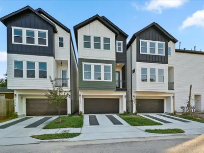 New construction Single-Family house 4814 Cochran St, Houston, TX 77009 - image