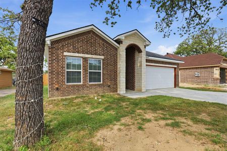 New construction Single-Family house 2611 Hunting Dr, Fort Worth, TX 76119 - image