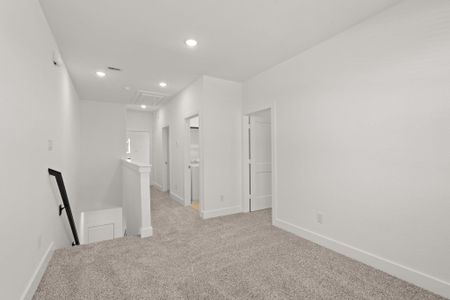 New construction Single-Family house 215 Flora Springs Cv, Liberty Hill, TX 78642 plan Cheverny - Augustine Collection - image 15