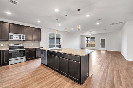 New construction Single-Family house 232 New Dawn Trl, Huntsville, TX 77320 plan The 1818 - image 6