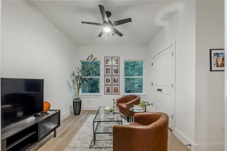 New construction Single-Family house 1909 Dewalt St, Houston, TX 77088 - image 20