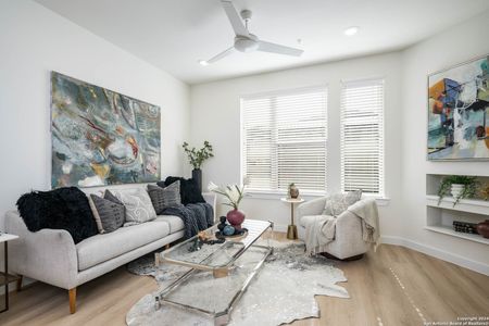 New construction Townhouse house 719 E Locust St, Unit 3106, San Antonio, TX 78212 - image 9