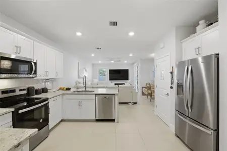 New construction Townhouse house 283 Sw 169Th Ln, Pembroke Pines, FL 33027 - image