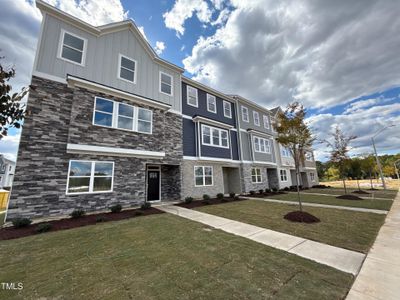 New construction Townhouse house 801 Washington Street, Fuquay Varina, NC 27526 HADLEIGH - photo 0